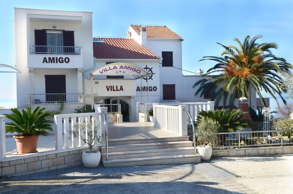 Amigo 4* Podstrana
